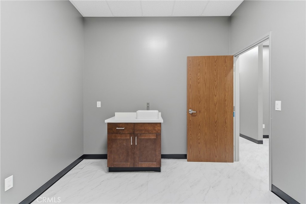 685 E Grand Boulevard 101 Property Photo 16
