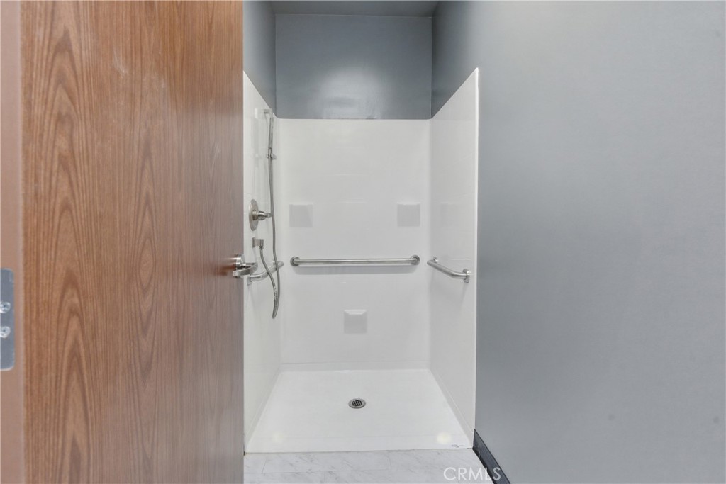 685 E Grand Boulevard 101 Property Photo 26