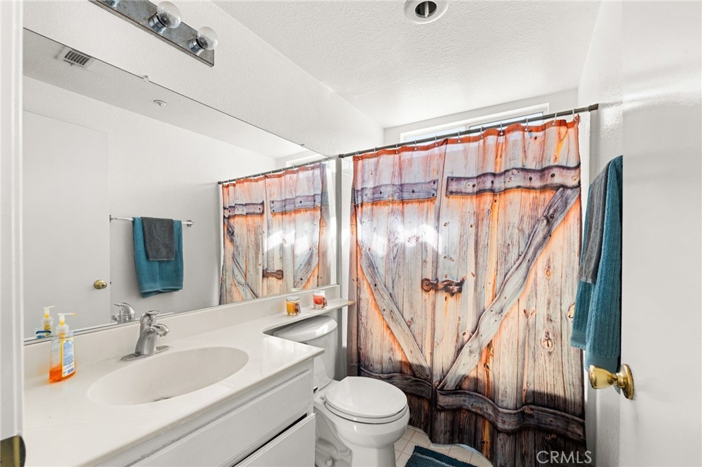 15424 Tobarra Property Photo 11