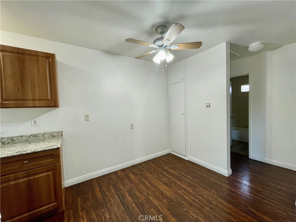 935 E Route 66 Property Photo 4