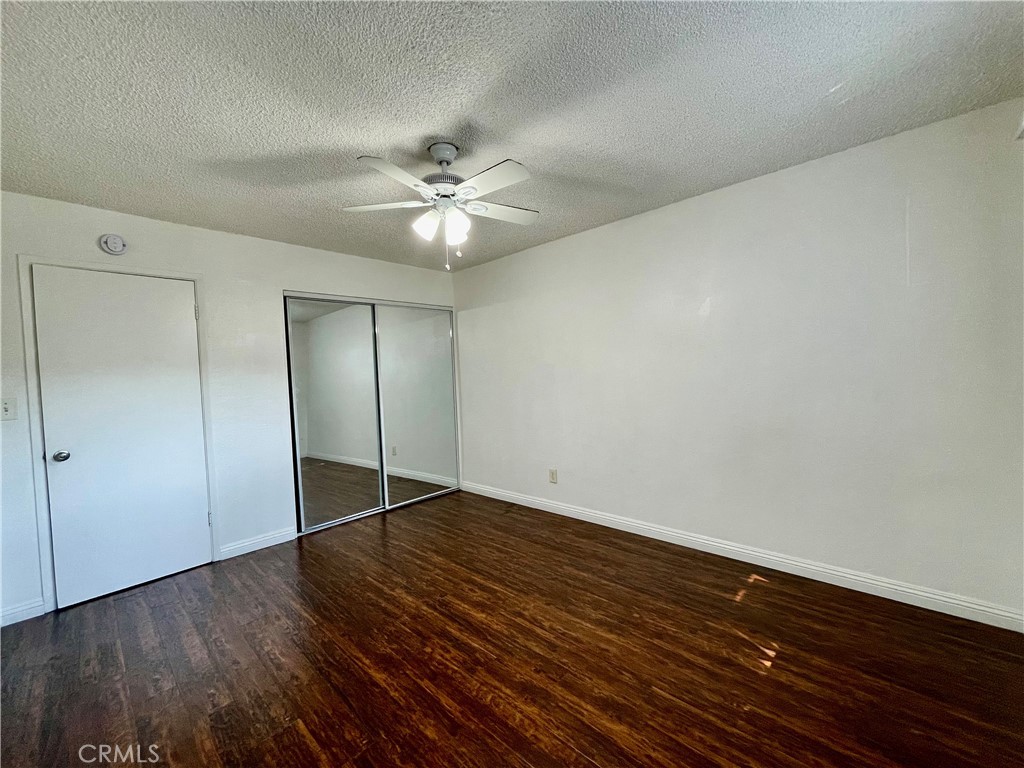 935 E Route 66 Property Photo 8
