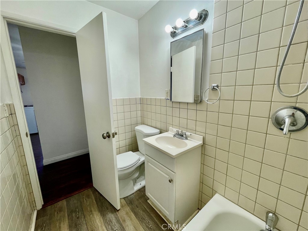 935 E Route 66 Property Photo 10