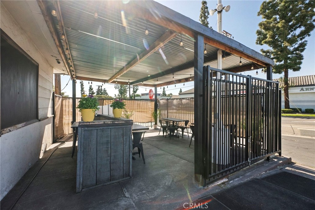8111 Foothill Boulevard Property Photo 39
