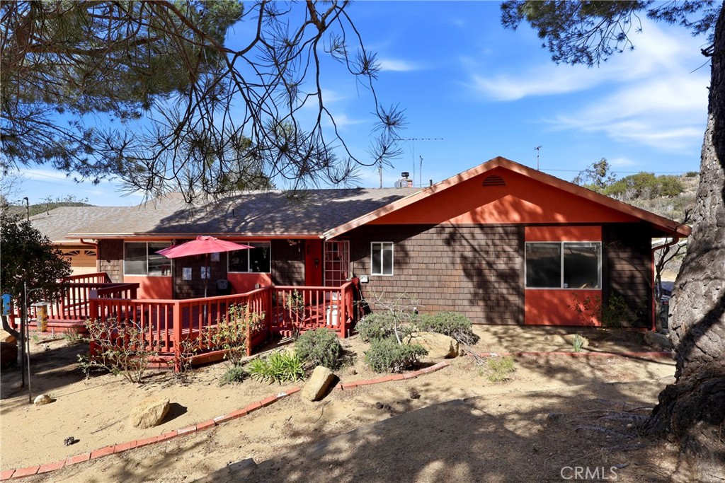 48150 Twin Pines Road Property Photo 1