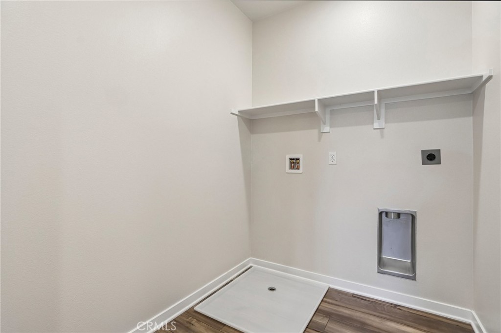 9187 Waverly Lane Property Photo 13