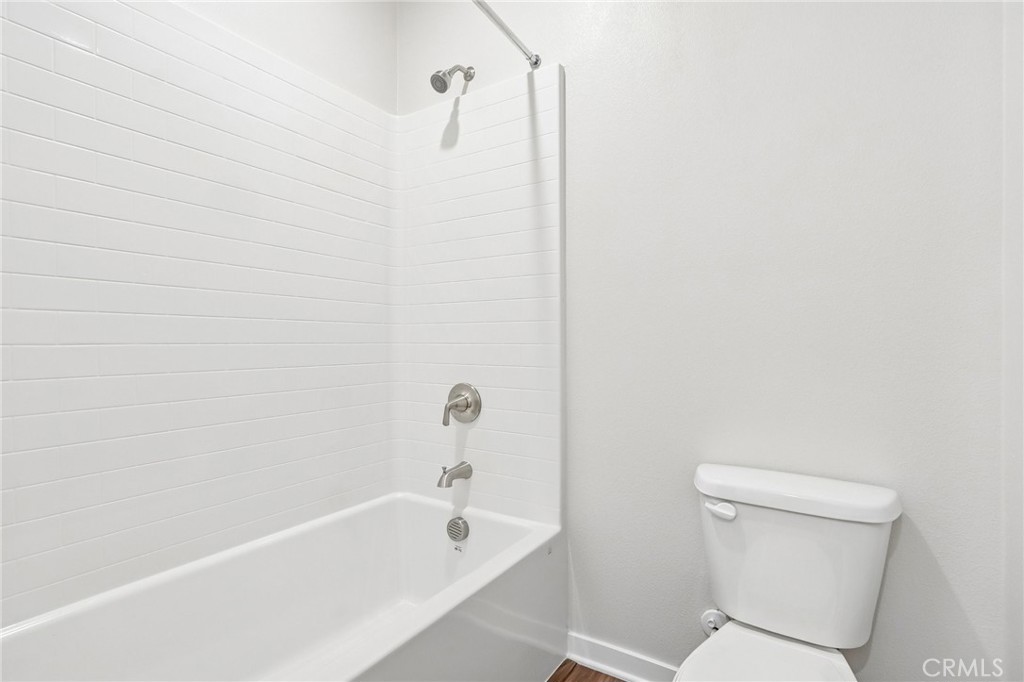 9191 Waverly Lane Property Photo 15
