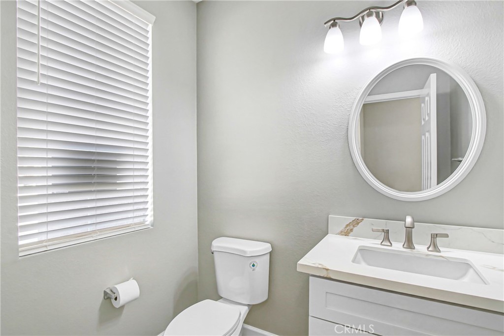 11841 Gage Property Photo 6