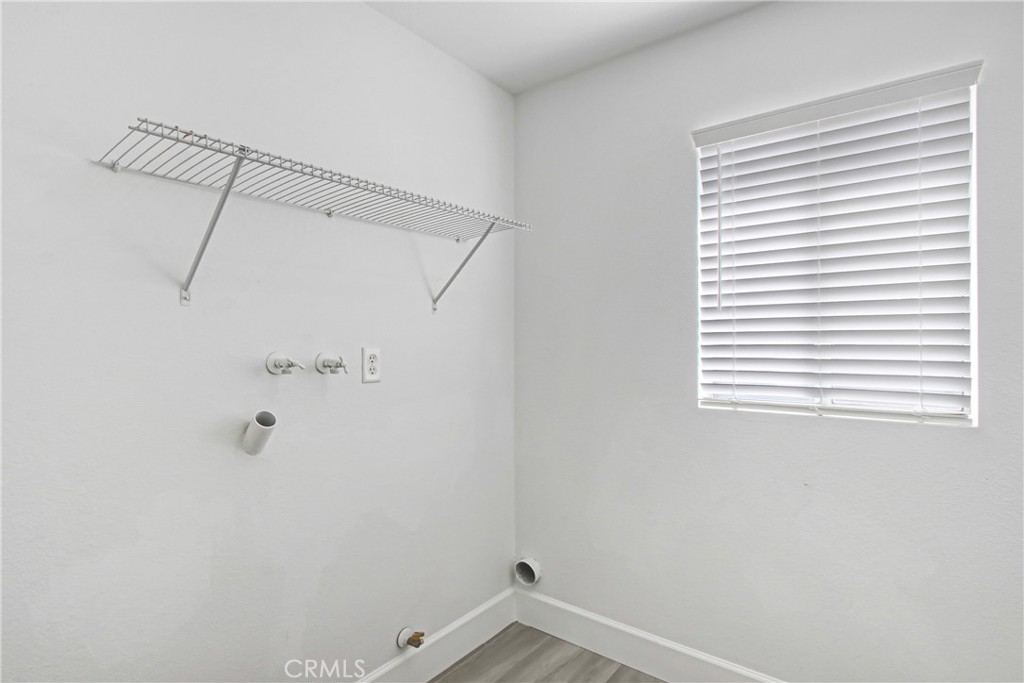 11841 Gage Property Photo 11