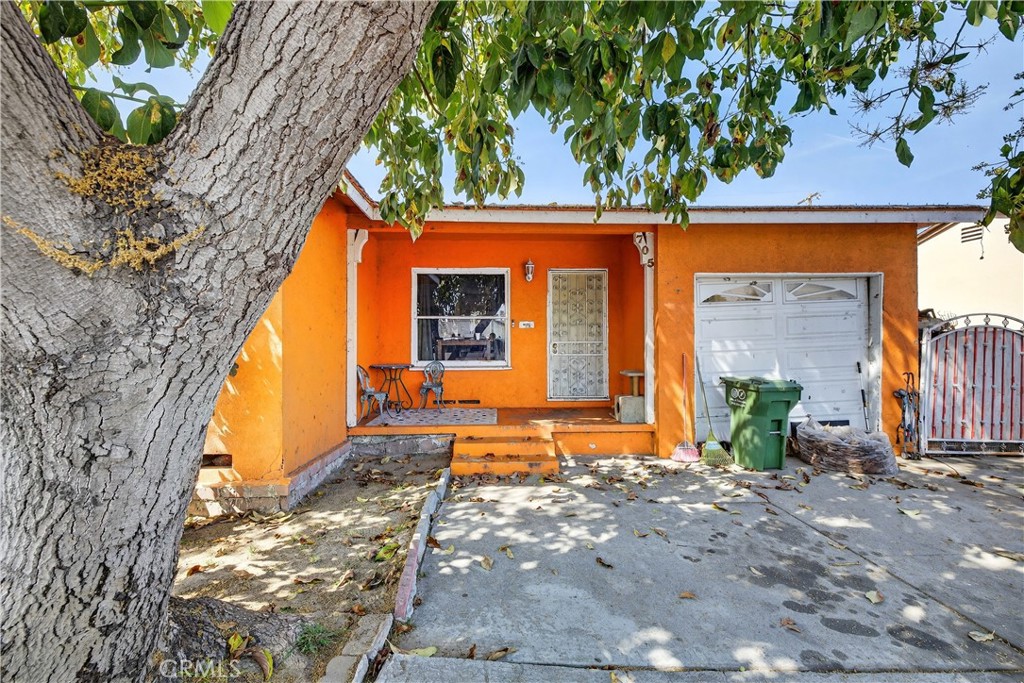 705 S Thorson Avenue Property Photo 1