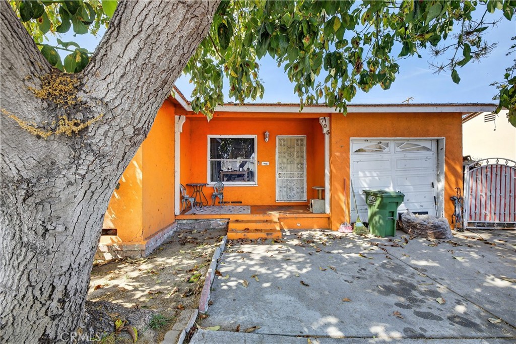705 S Thorson Avenue Property Photo 1