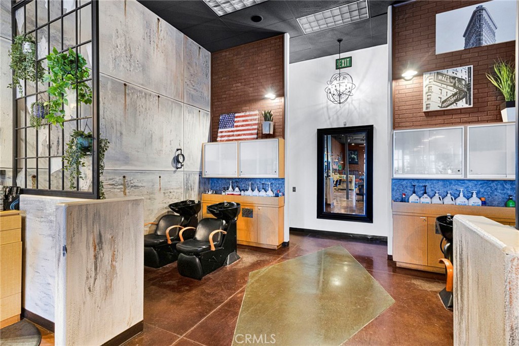 12044 Dunia Road B Property Photo 17