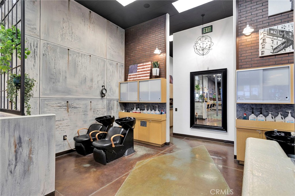 12044 Dunia Road B Property Photo 19
