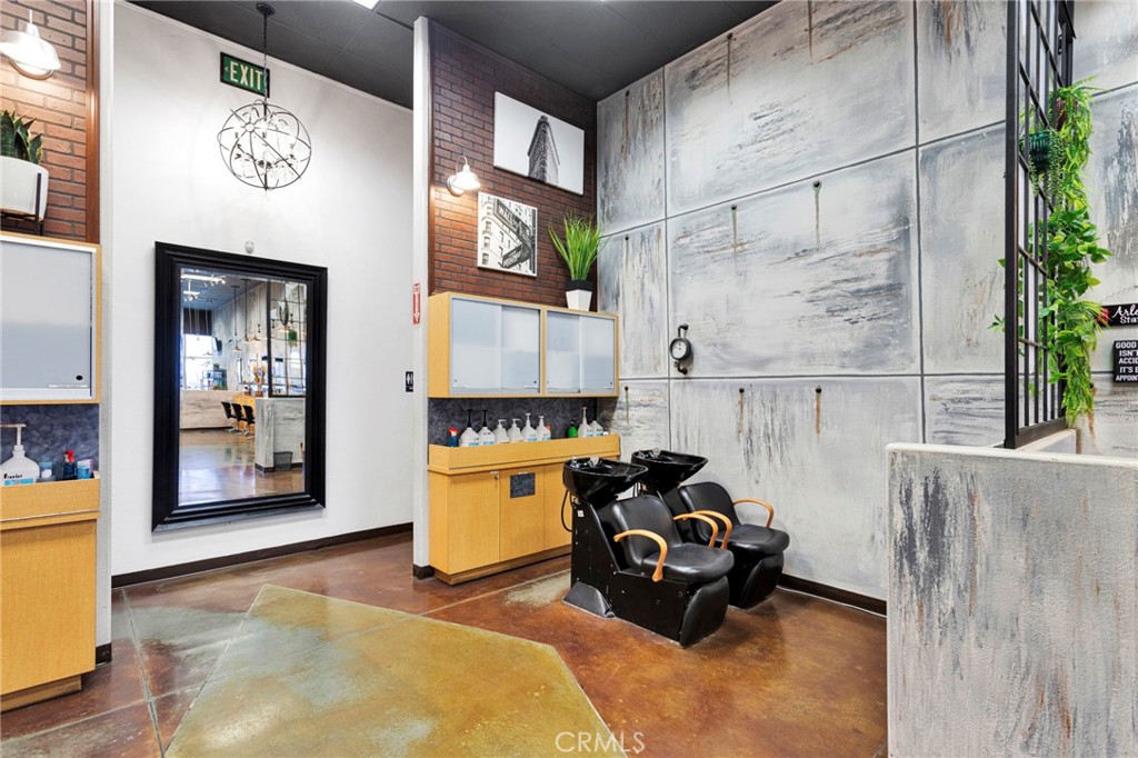 12044 Dunia Road B Property Photo 20