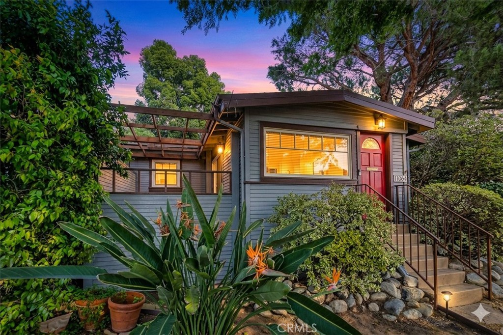11064 Plainview Property Photo 1