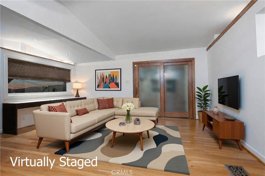 11064 Plainview Property Photo 4