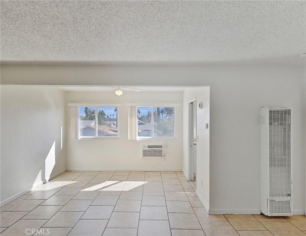 2032 W Linden Property Photo 52