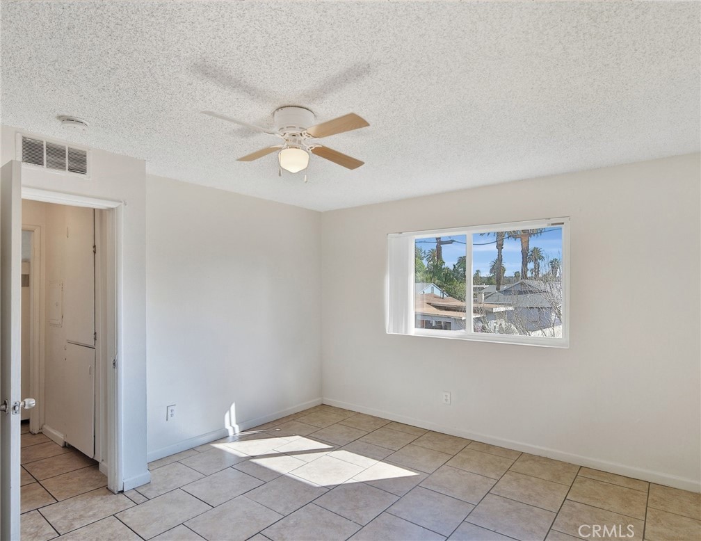 2032 W Linden Property Photo 59