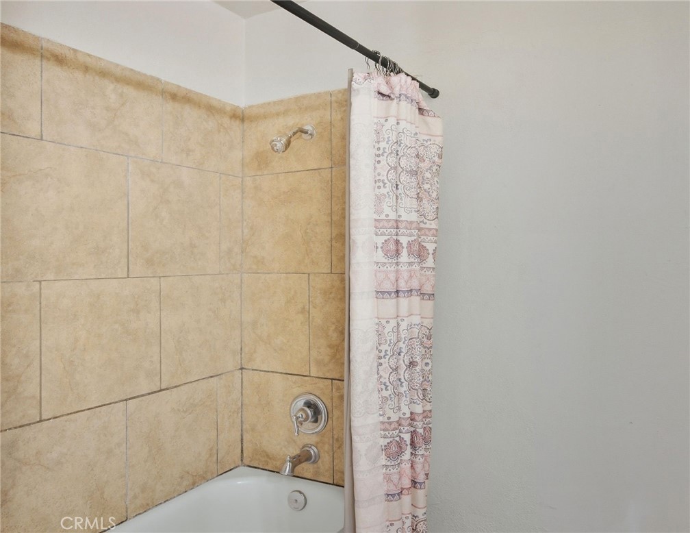 2032 W Linden Property Photo 62