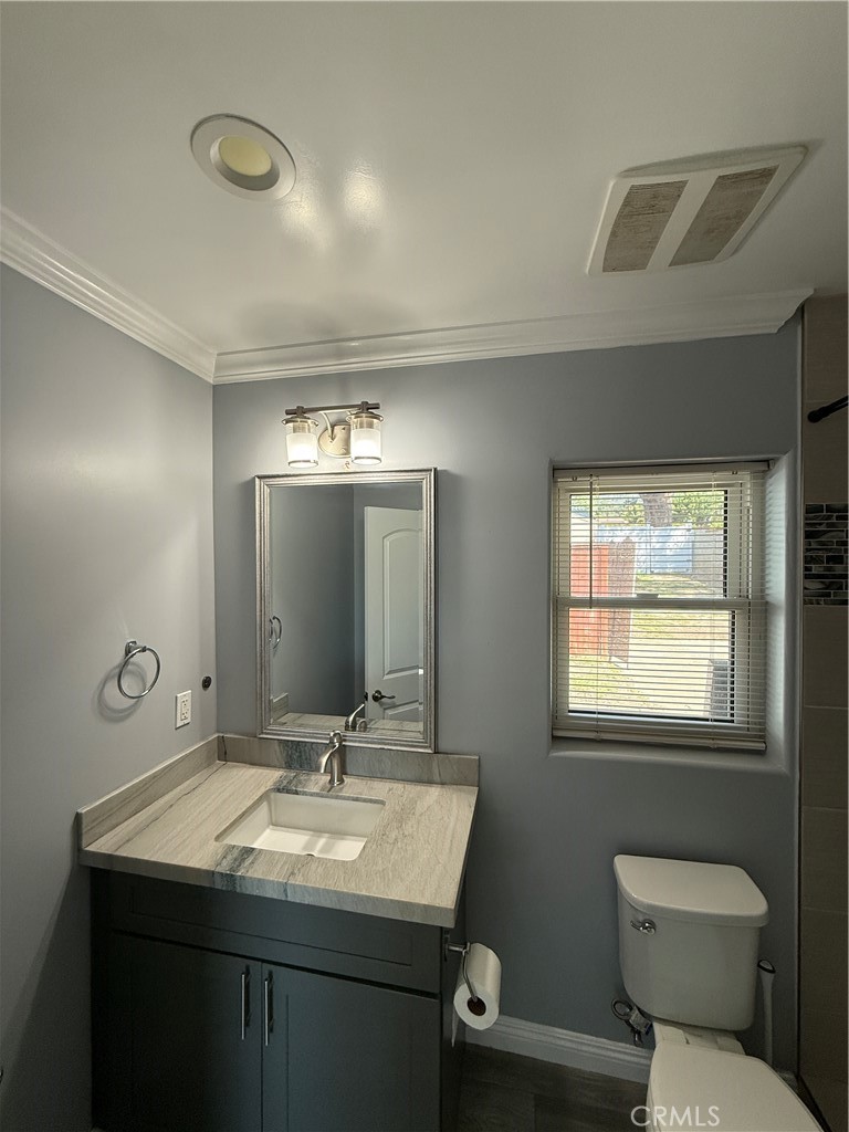 1147 Lemon Property Photo 8