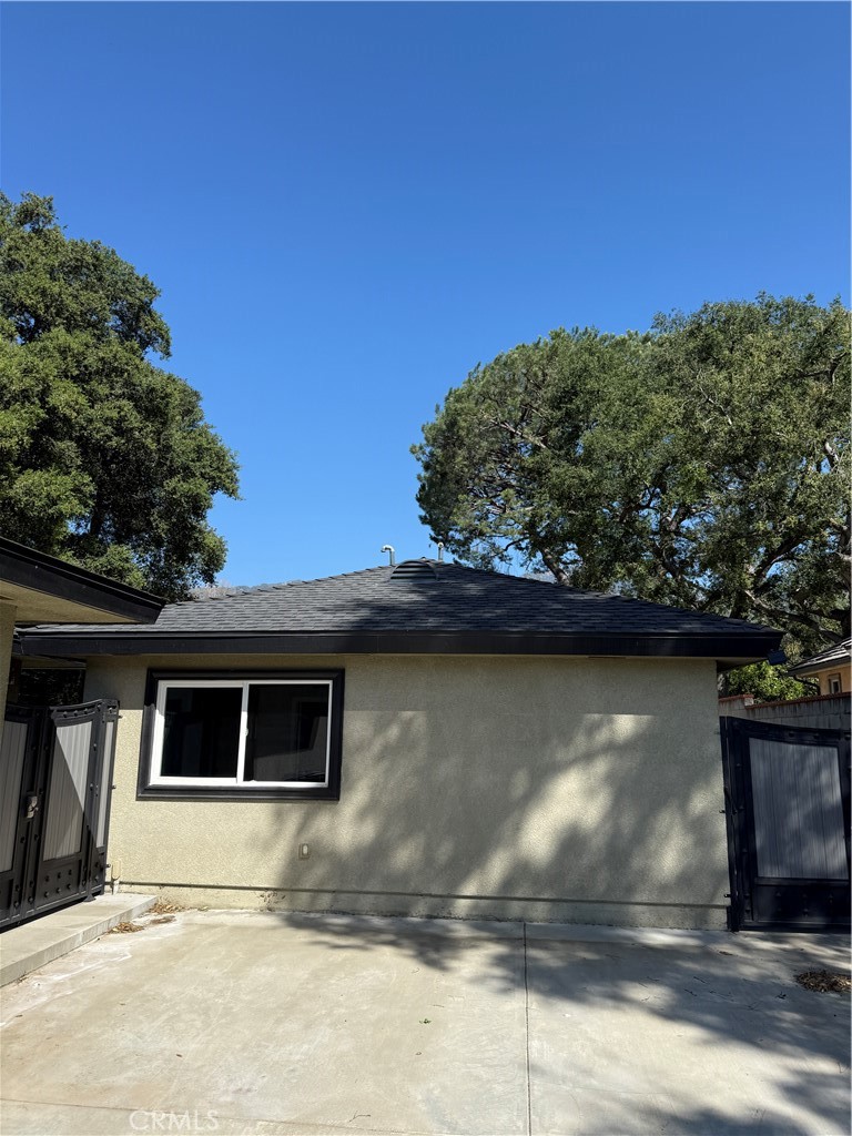 1147 Lemon Property Photo 11