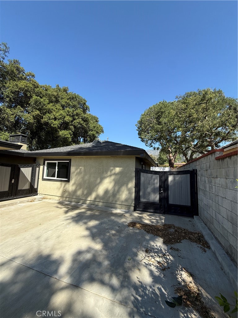 1147 Lemon Property Photo 12