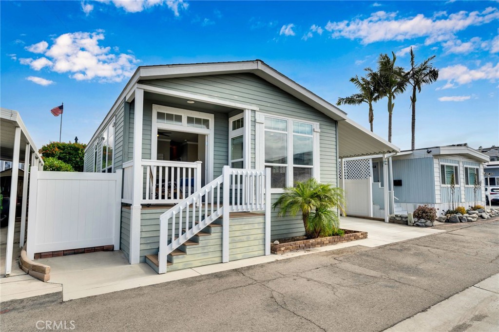 106 Pacific Property Photo 1