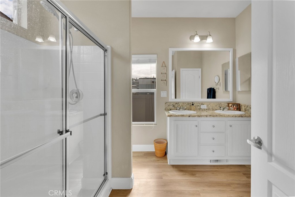 106 Pacific Property Photo 17