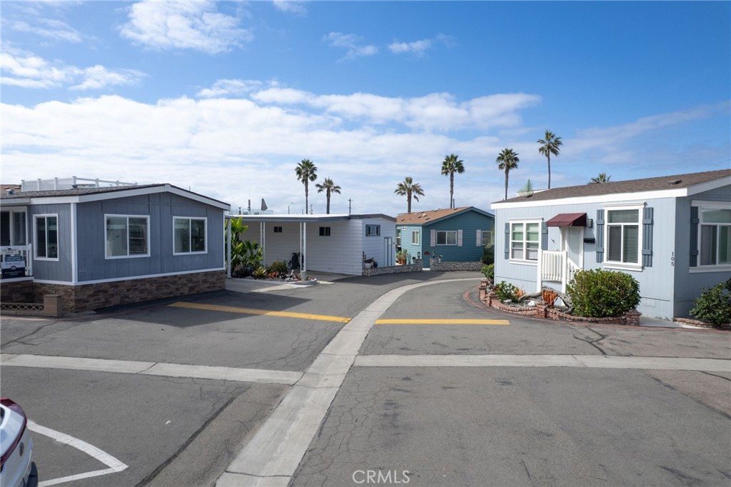 106 Pacific Property Photo 30