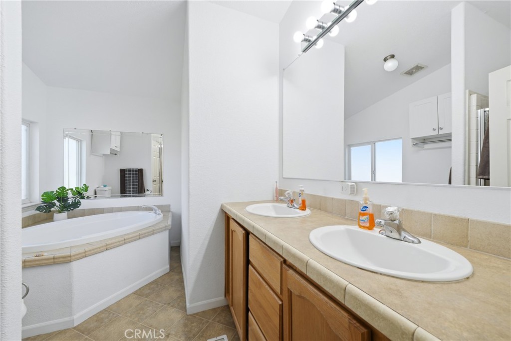 17225 Valley 69w Property Photo 17