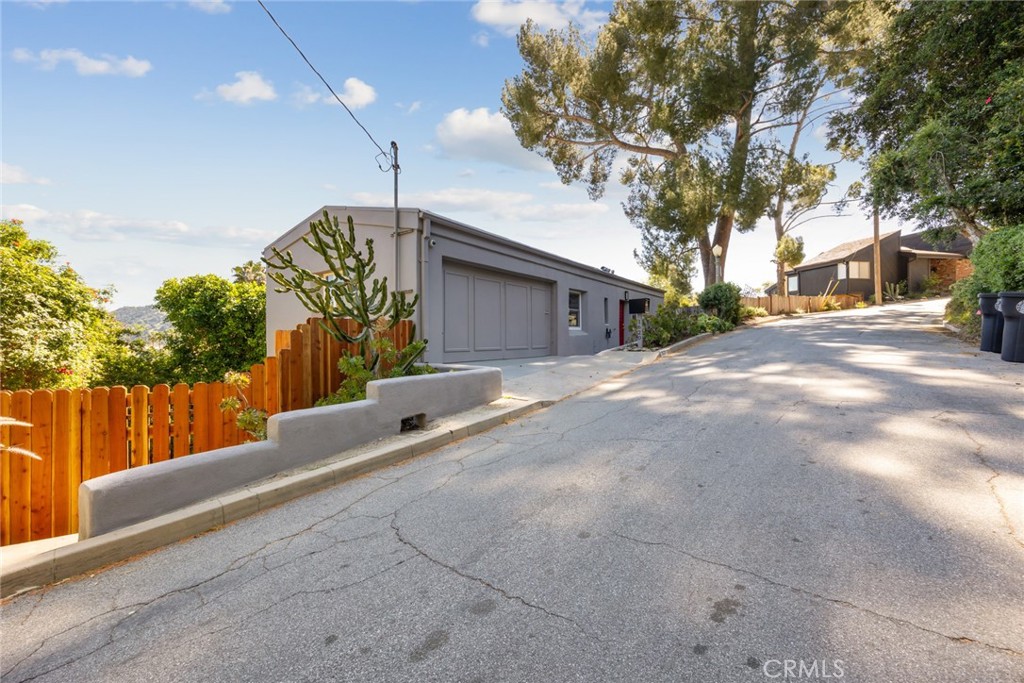 1620 Ina Drive Property Photo 1