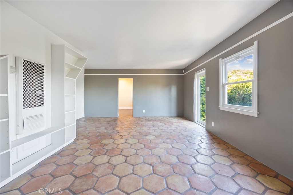 1620 Ina Drive Property Photo 10