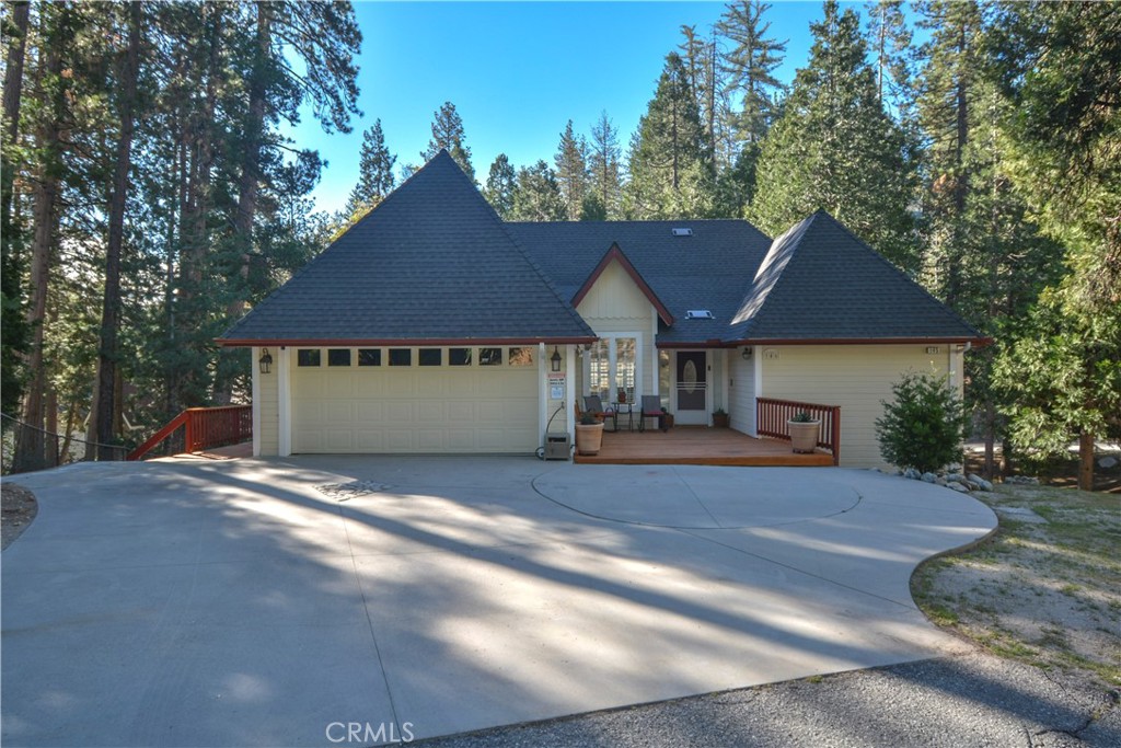145 Birchwood Property Photo 1