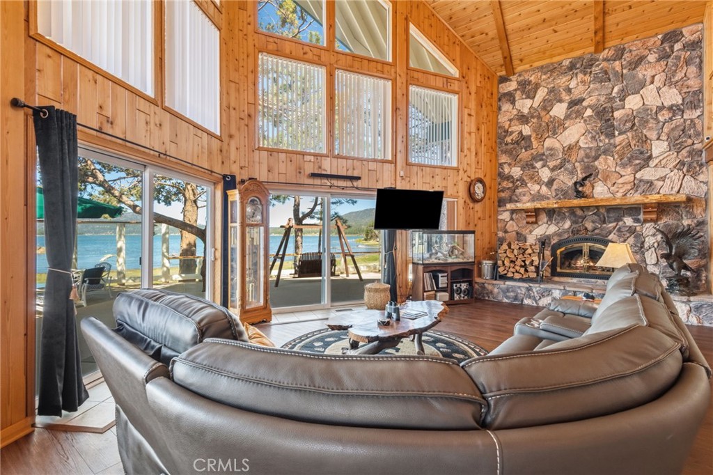202 S Eagle Drive Property Photo 7