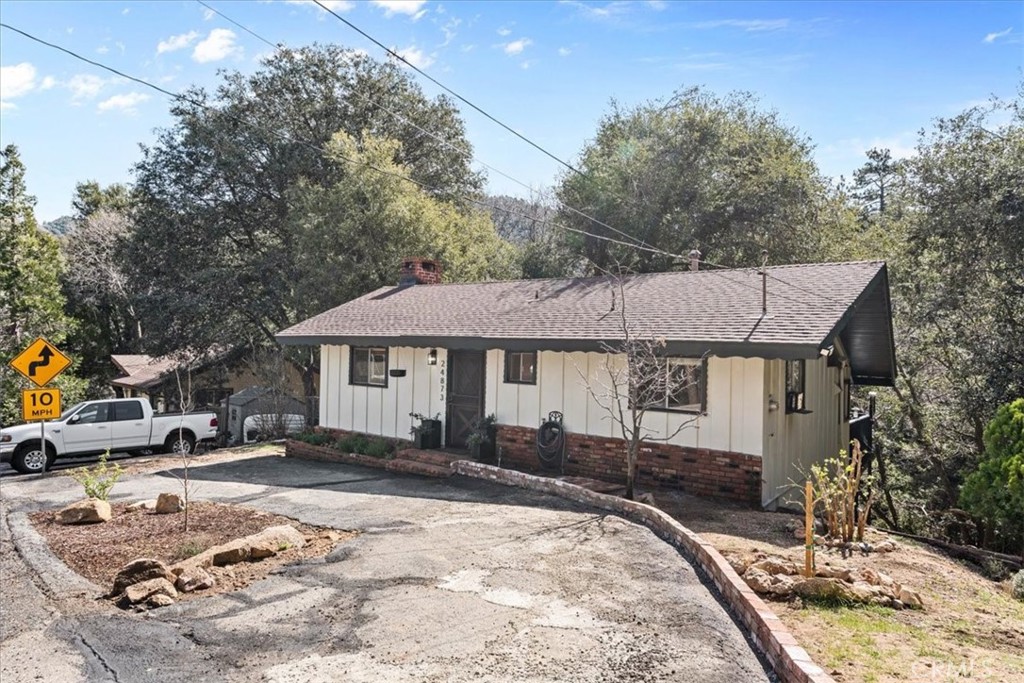 24873 Edelweiss Property Photo 3