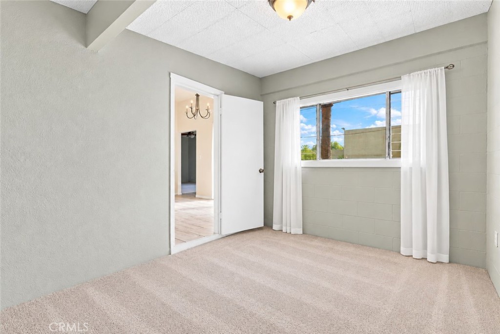 505 N 8th Avenue Property Photo 55