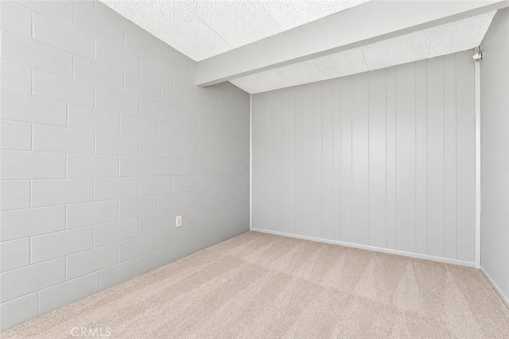 505 N 8th Avenue Property Photo 56