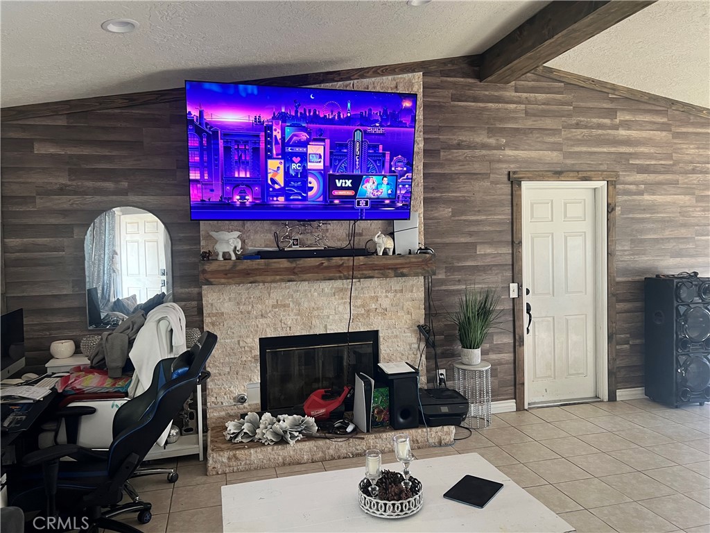 11890 10th Property Photo 3