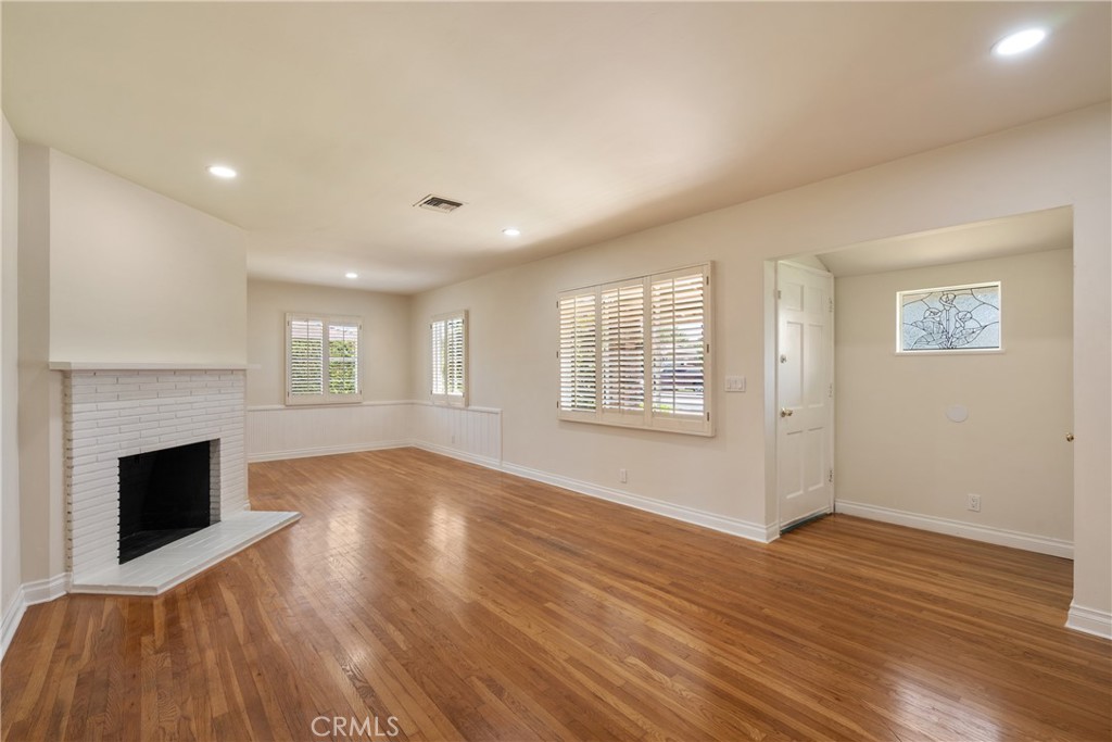 727 S Fenimore Property Photo 5
