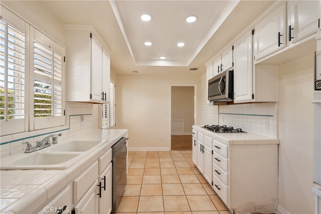 727 S Fenimore Property Photo 7