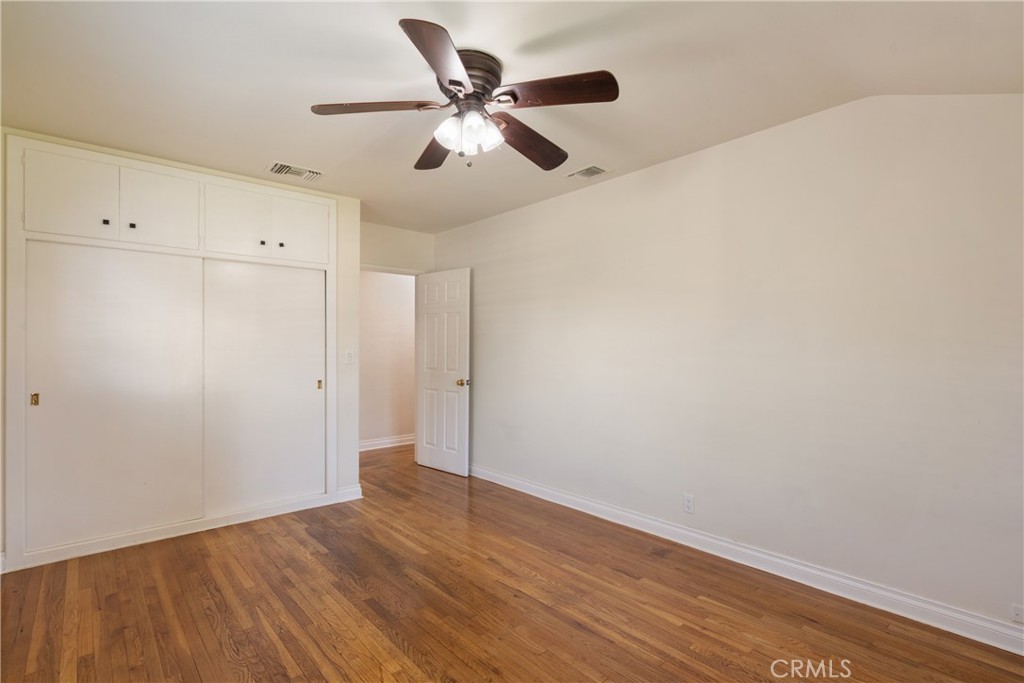 727 S Fenimore Property Photo 15