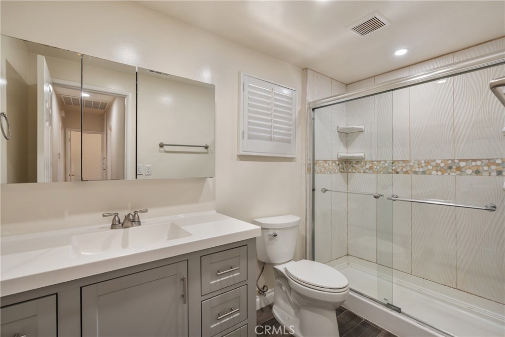 727 S Fenimore Property Photo 16