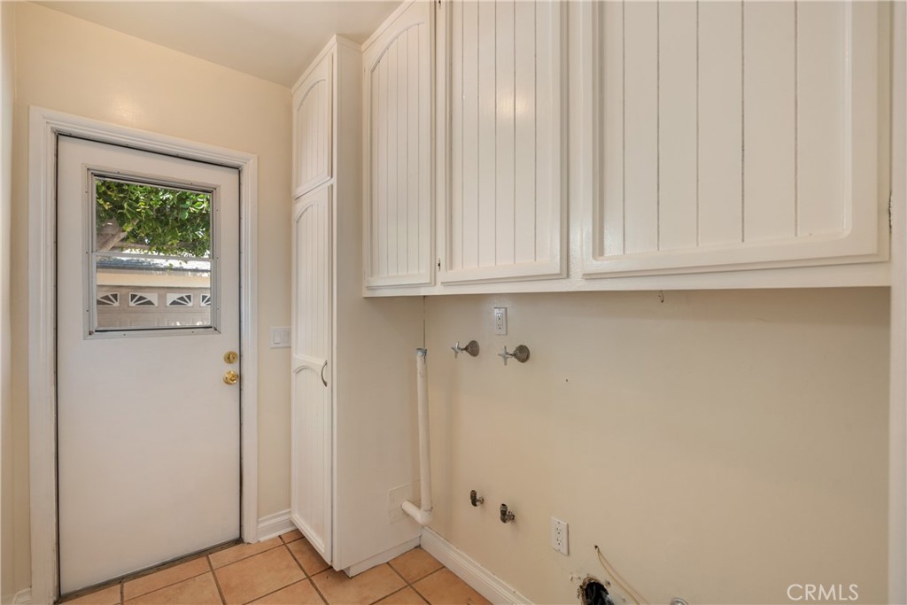 727 S Fenimore Property Photo 18