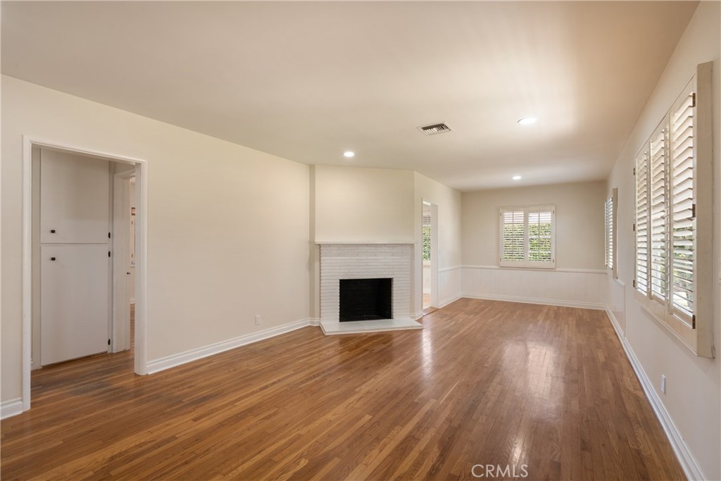 727 S Fenimore Property Photo 28