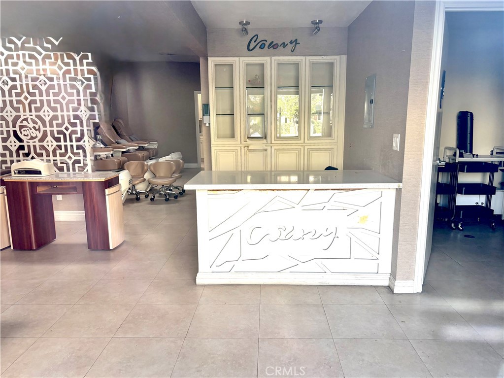 541 S Glendora I Property Photo 3