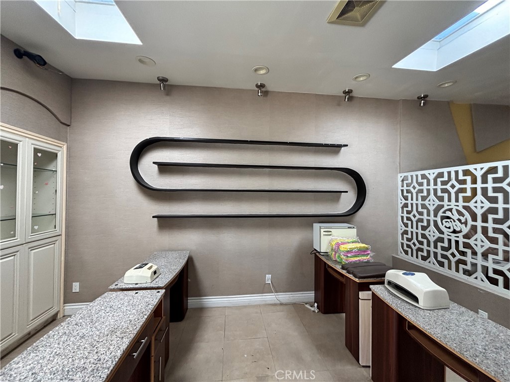 541 S Glendora I Property Photo 4