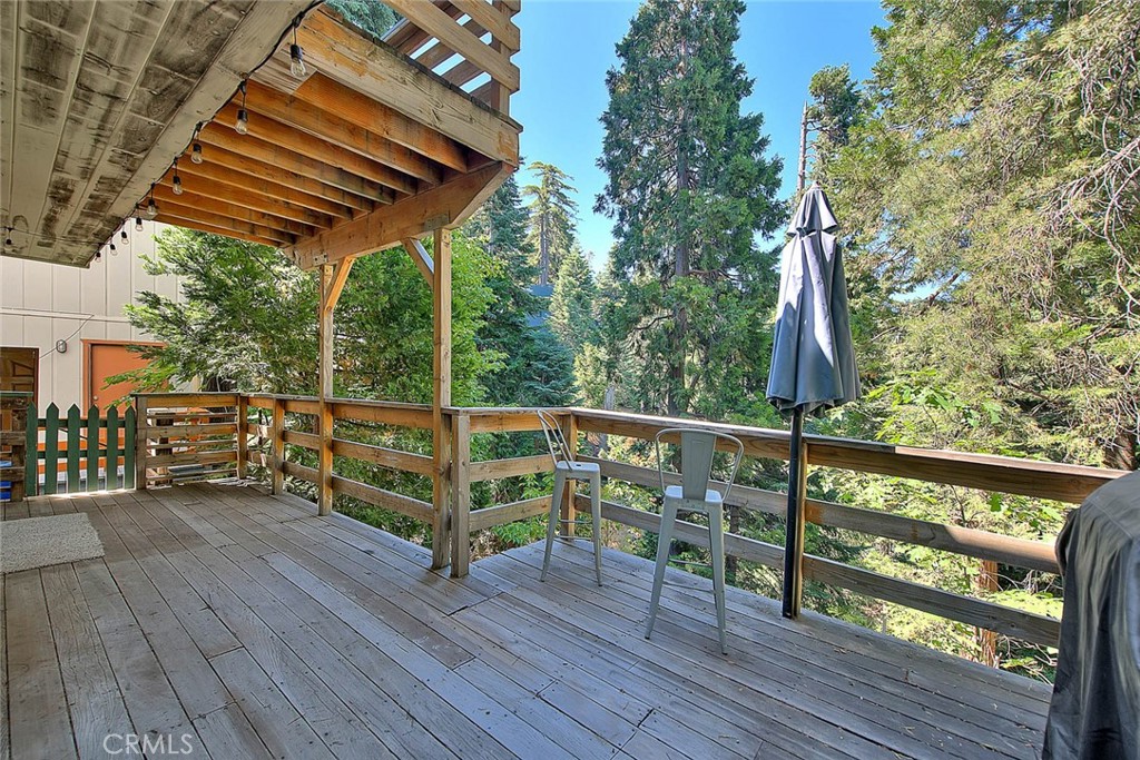 680 Buckingham Property Photo 4