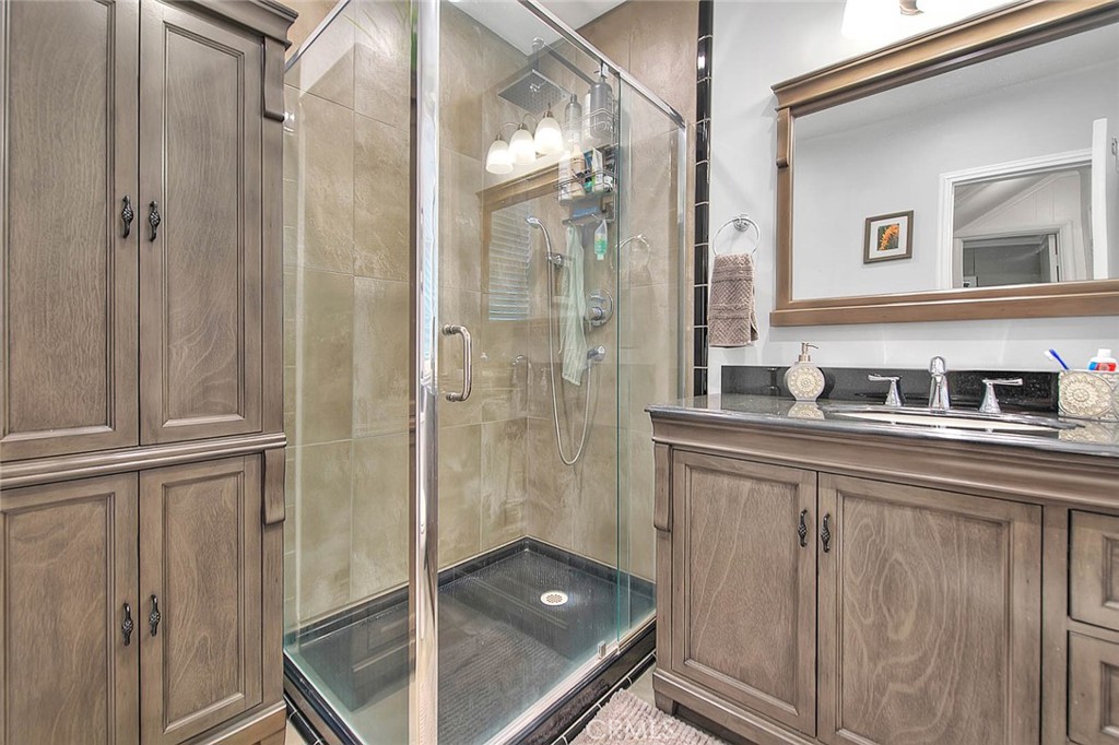 680 Buckingham Property Photo 10