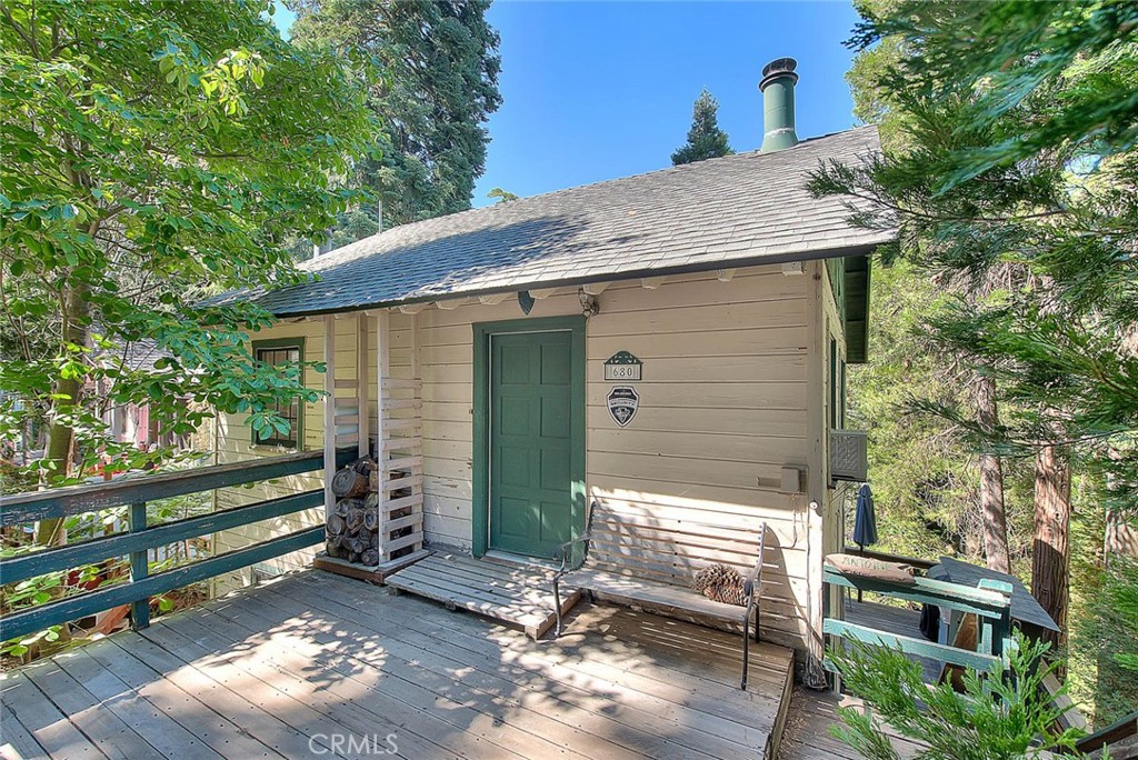 680 Buckingham Property Photo 13