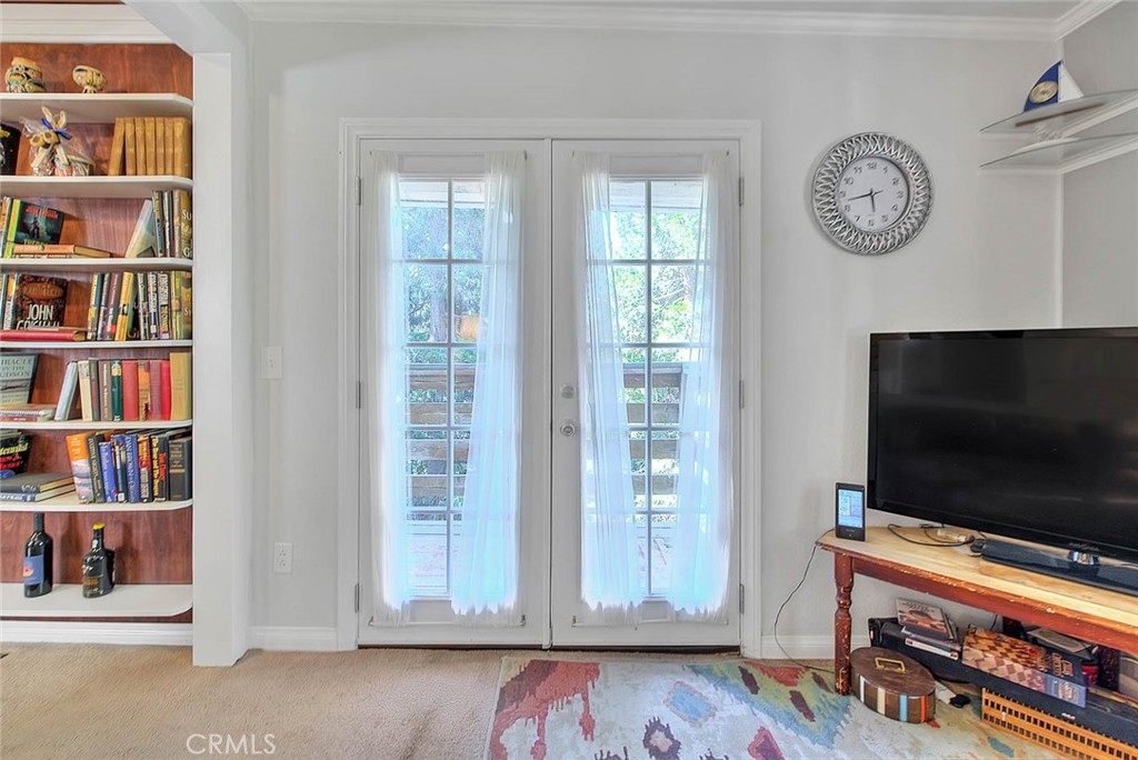 680 Buckingham Property Photo 17
