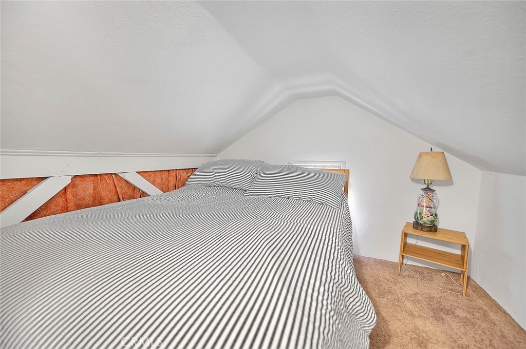680 Buckingham Property Photo 22